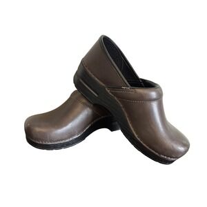 Dansko Size 39 UK, 9-9.5 US Woman 6.5 US Men's.  Faux Leather.  Charcoal Gray.